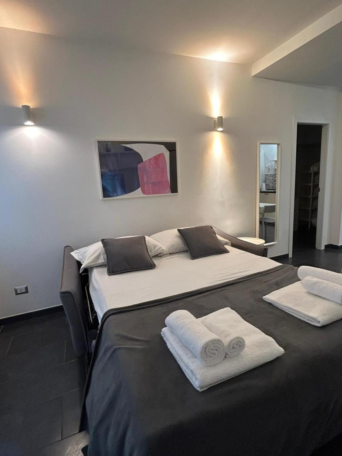 Nomentana White Apartments By Ghor Рим Экстерьер фото