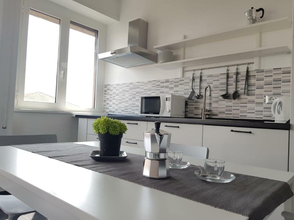 Nomentana White Apartments By Ghor Рим Экстерьер фото